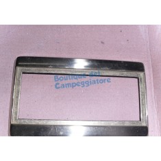 Cornice placchetta